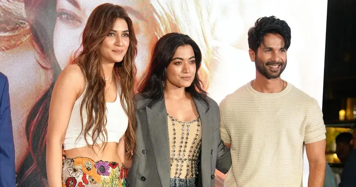 Cocktail 2 song event: Rashmika Mandanna brings the house down with her “Kriti Sanon is F**KING hot!” remark; Shahid Kapoor calls Kriti and Rashmika “superstars in the prime of their careers” - 1