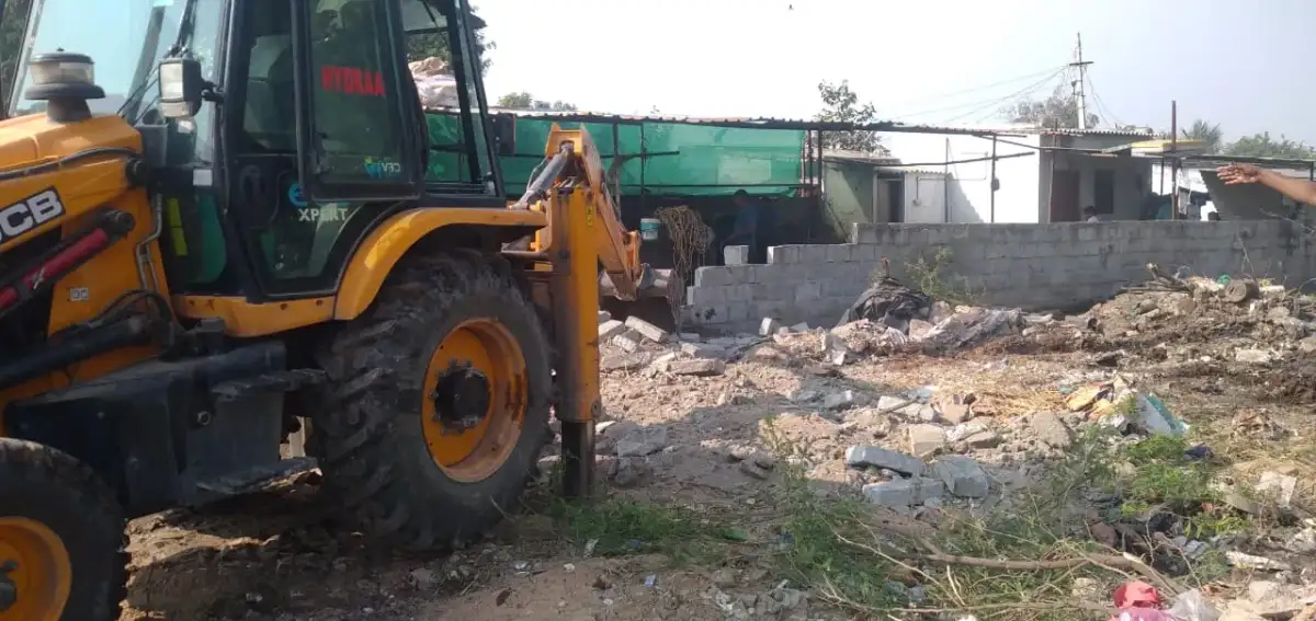 HYDRAA clears encroachments at four locations - 1