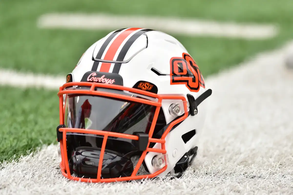 OK State lands top transfer Crooks from ISU - 3