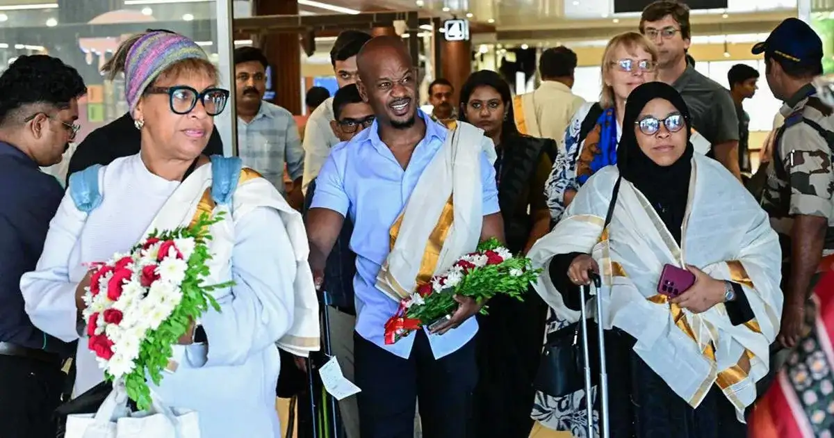 Kerala goes to polls today with 2.71 crore voters, 883 candidates - 1