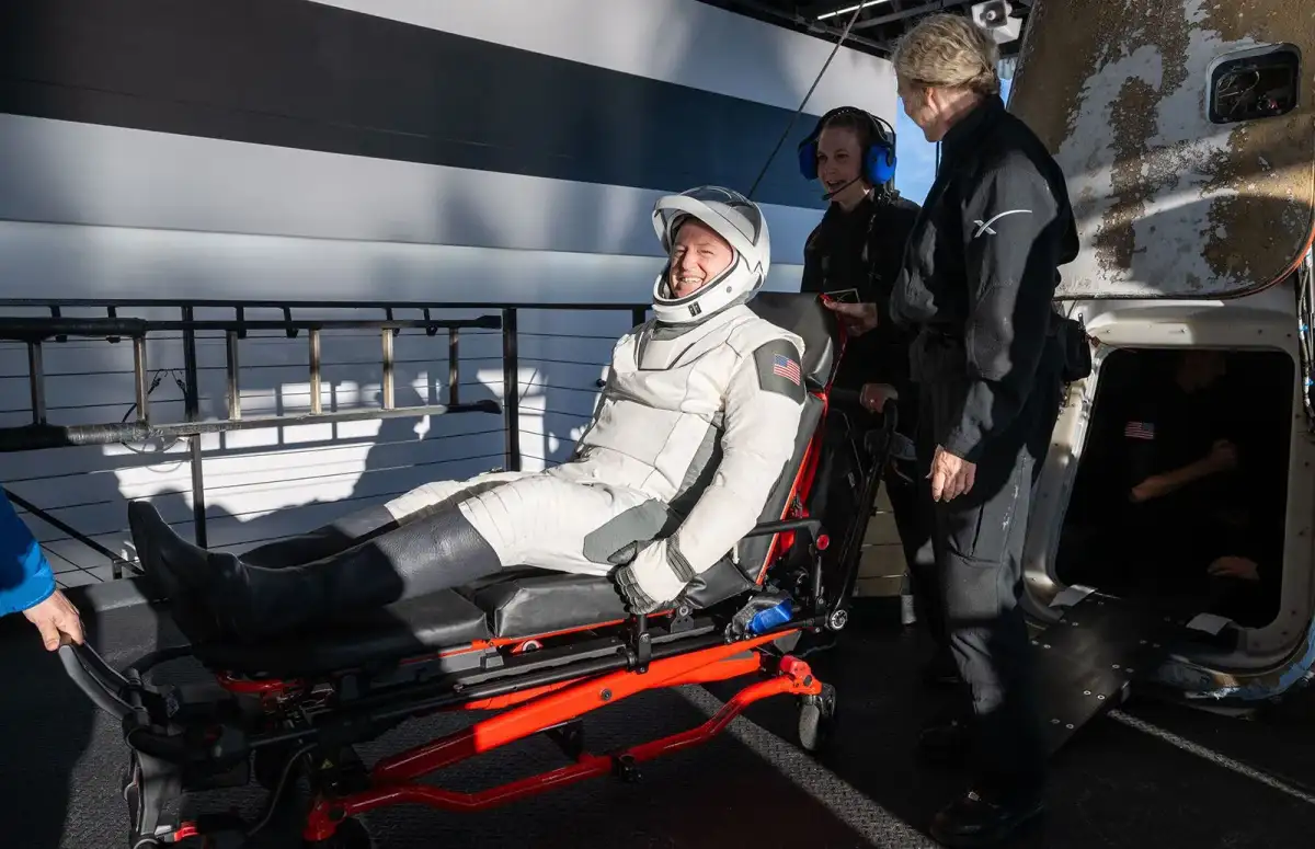 Most astronauts who spend more than six months in orbit come home describing the ... - Space Daily - 1