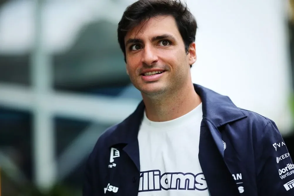 F1's Miami schedule in doubt amid storm threat - 1