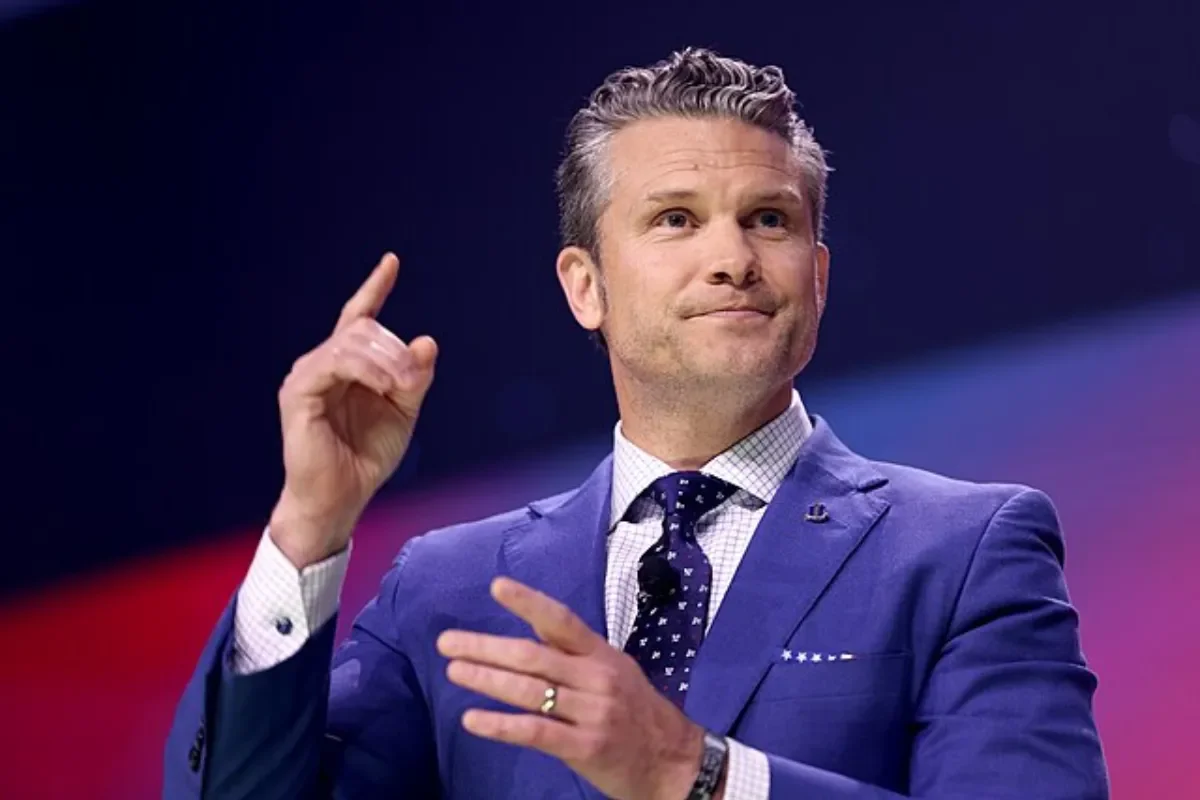 Pete Hegseth ‘emboldened’ by firing of top military officials as he moves to ‘consolidate control’: report - 1