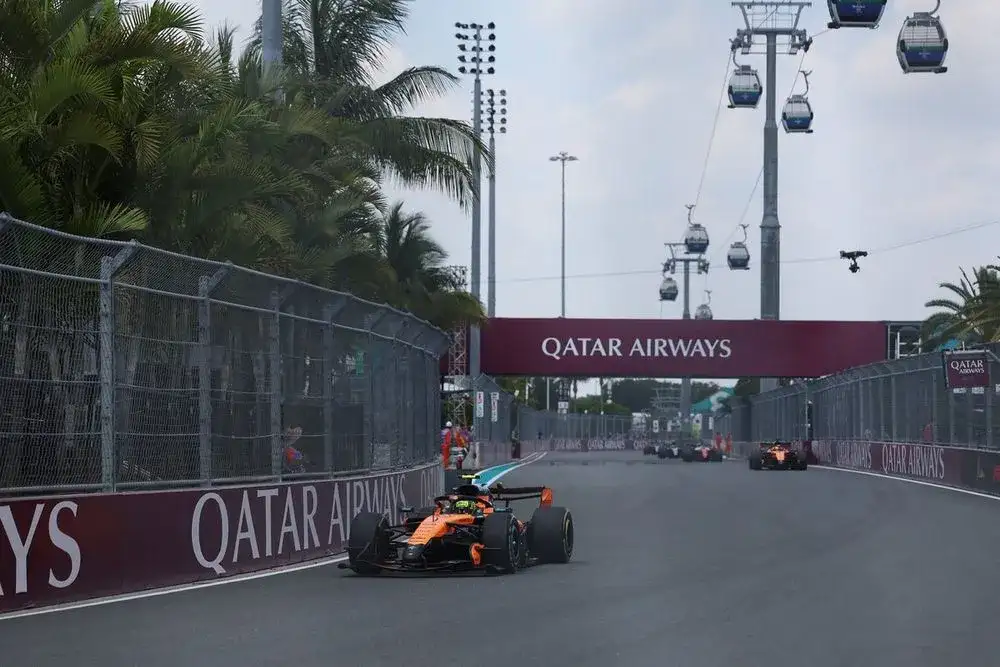 F1's Miami GP brought forward amid storm threat - 2