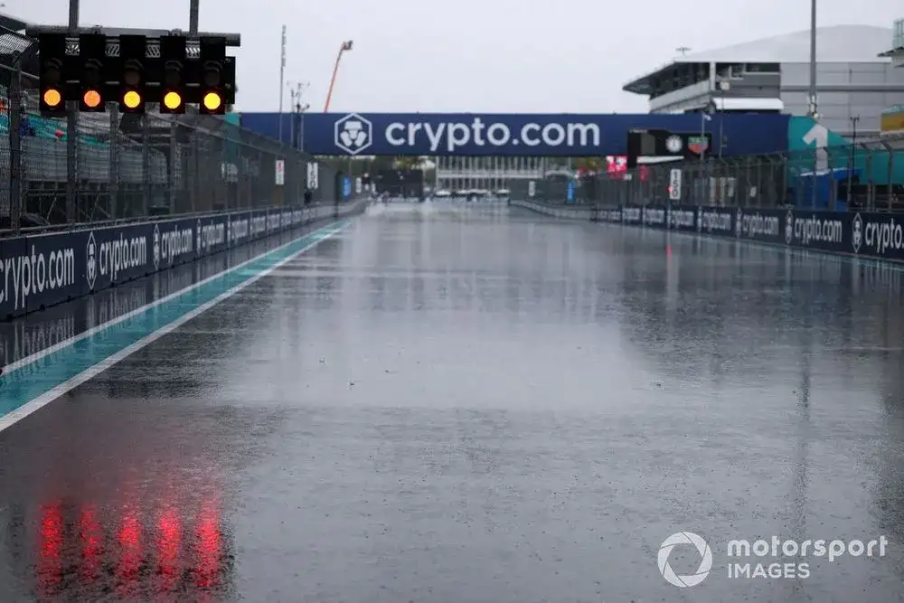 Miami GP start time moved earlier amid storm threat - 2