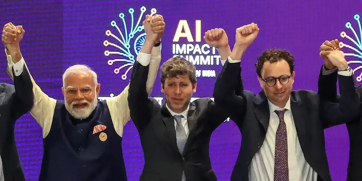 Viral moment as AI leaders refuse to hold hands at India event - 2