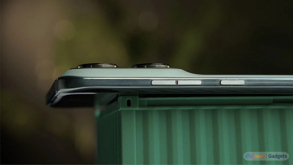 Motorola’s new Edge 70 Pro packs an extremely bright screen and goes all in on styling - 4