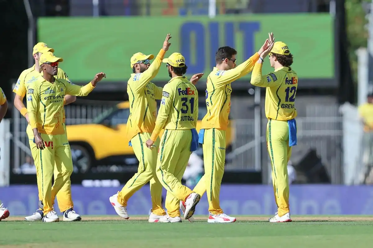 IPL 2026: CSK rally after Inglis blitz to stop LSG at 203/8 - 1