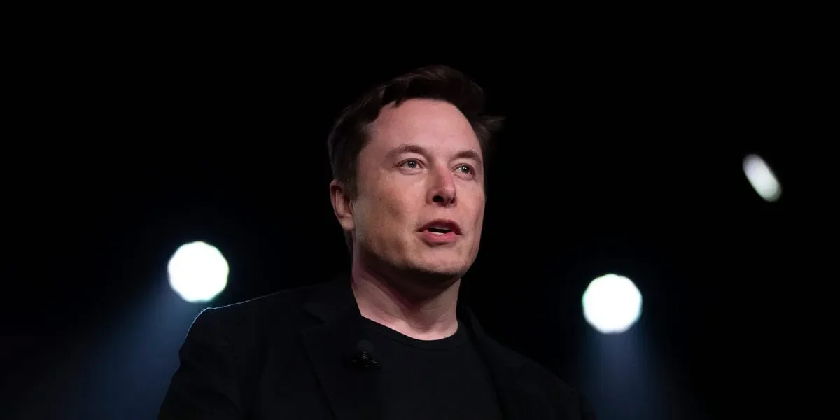Elon Musk pivots SpaceX to moon from Mars as IPO approaches - 2