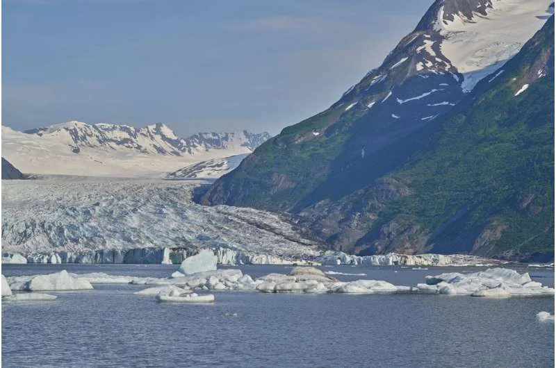 Glacial lakes in Alaska are expanding rapidly and could quadruple in size - 1