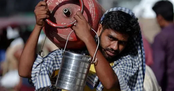 Hit hard by ₹991 price hike for commercial LPG, Mysuru hoteliers say rate went up by ₹1,440 in two months - 3