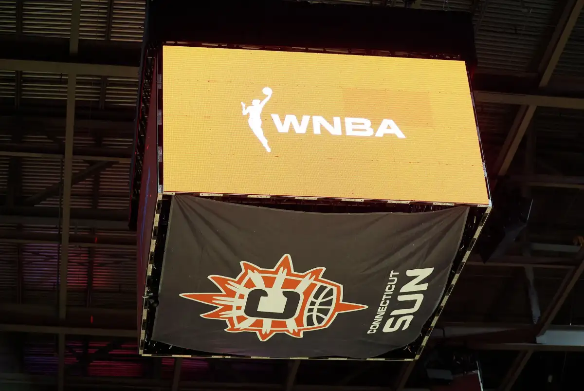 WNBA, NBA Board of Governors approve sale of Sun; Houston relocation set for 2027 - 4