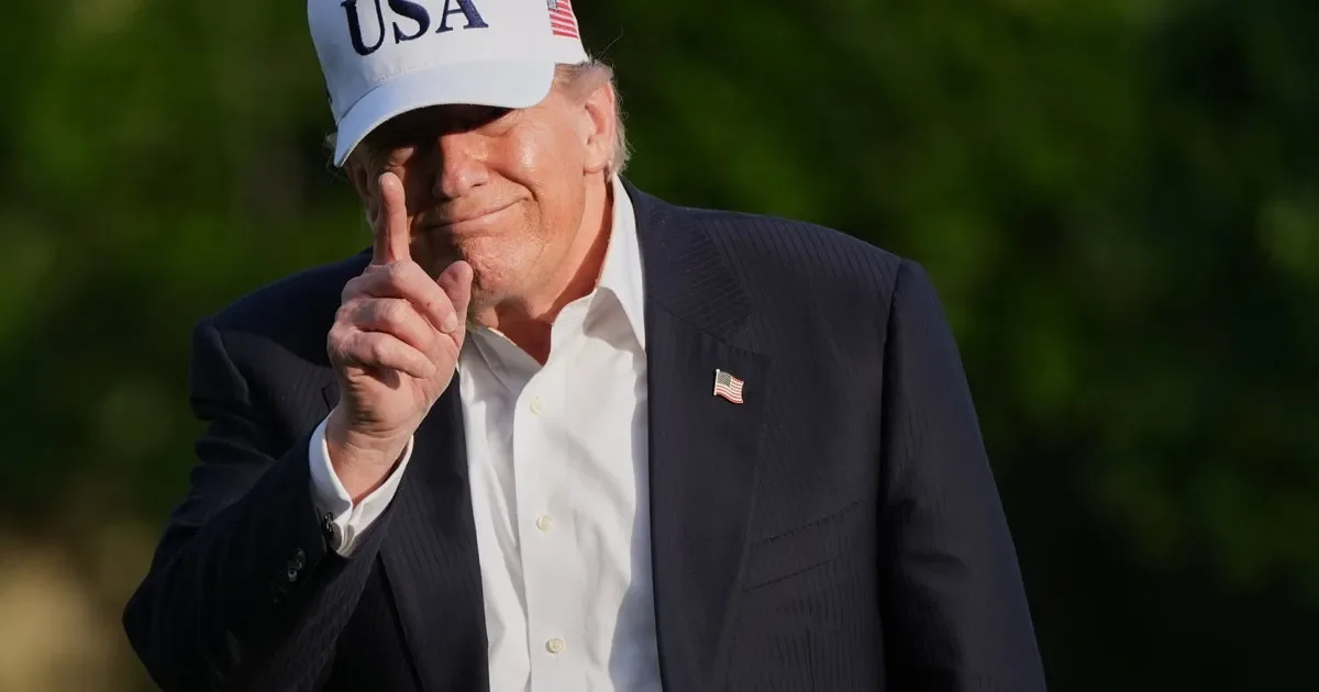 Trump moves to dismiss $10-billion suit against IRS after reports of a resolution - 2