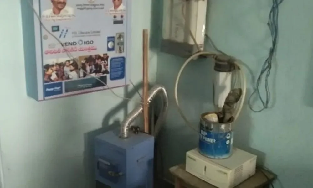 Government launches survey of sanitary napkin vending machines, incinerators in schools - 3