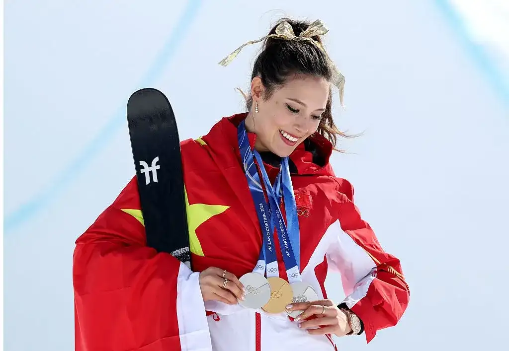 After winning gold, Gu told of grandma's death - 3