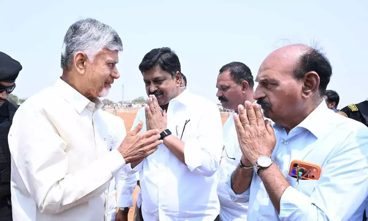 Chief Minister Chandrababu Naidu to distribute pattadar passbooks in Dhone on Monday - 4