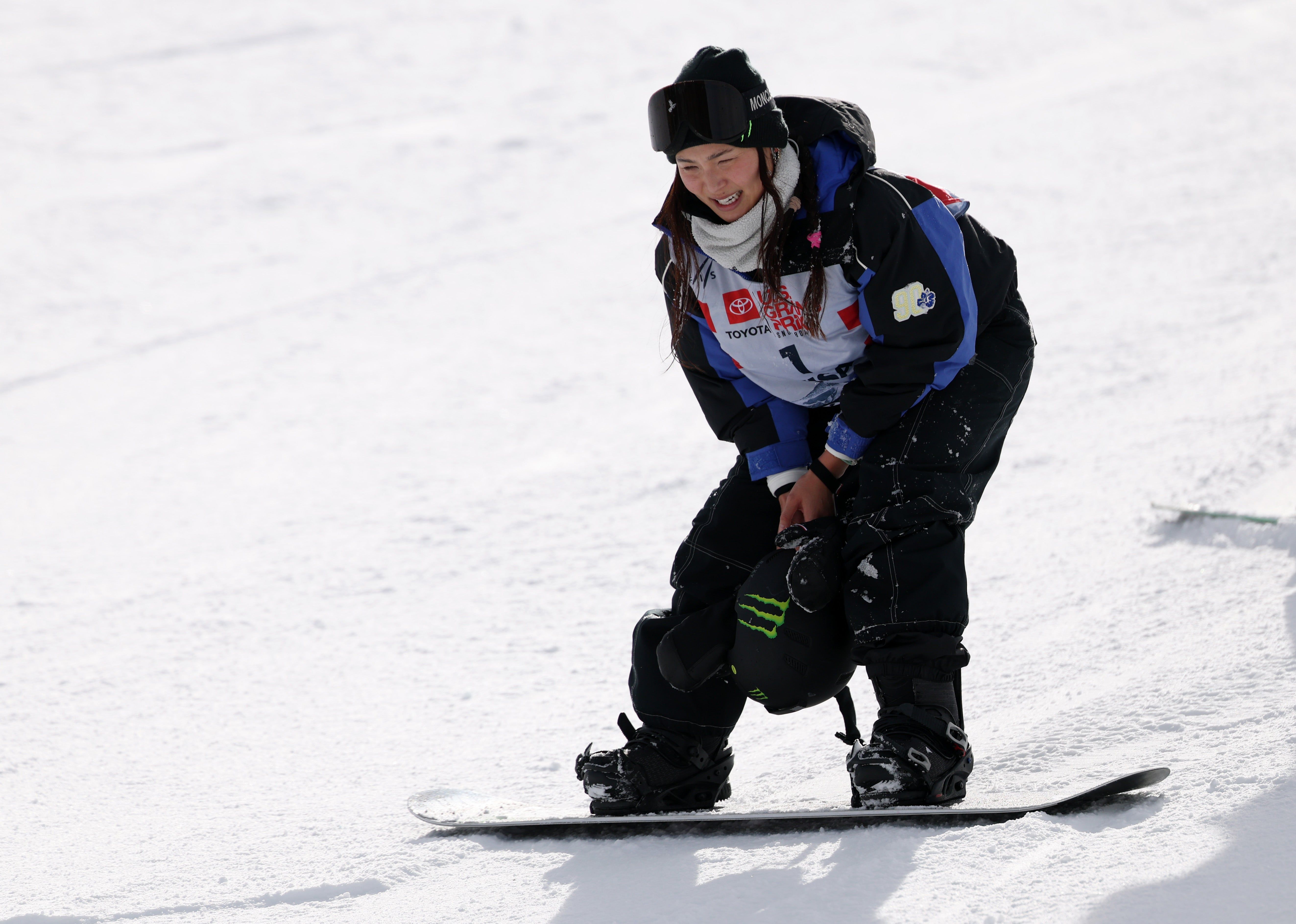 2026 Winter Olympics: Chloe Kim goes for snowboarding history, U.S. men's hockey team takes the ice and more - 3