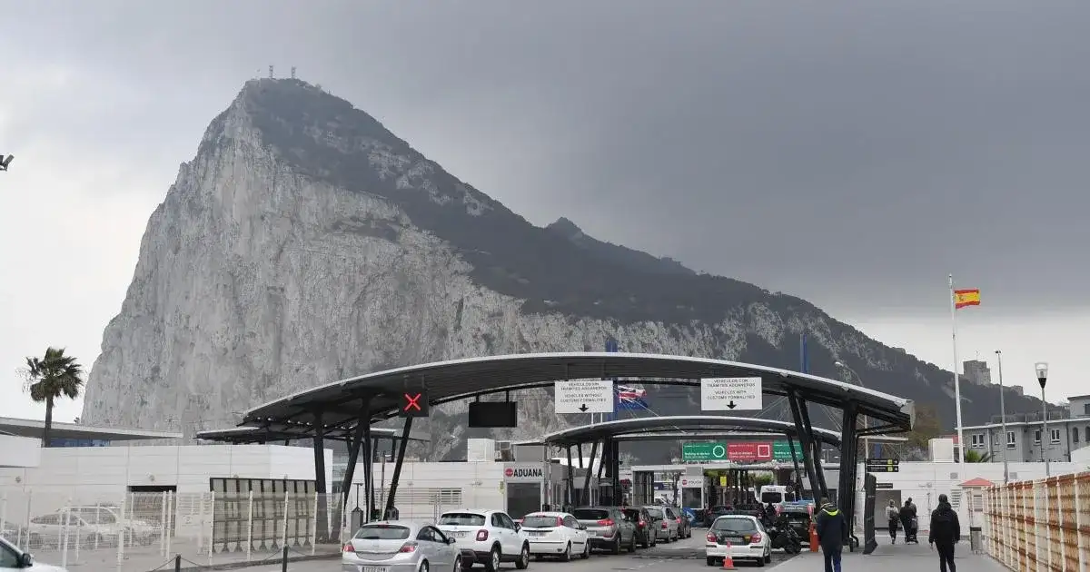 Spain to check Gibraltar arrivals under post-Brexit deal - 3