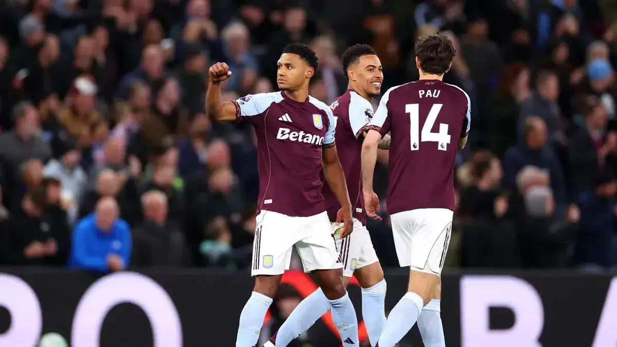 Aston Villa rip Liverpool apart to secure Champions League football - 3