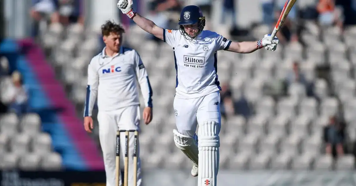 Yorkshire slump as Hampshire tighten grip on match - 1