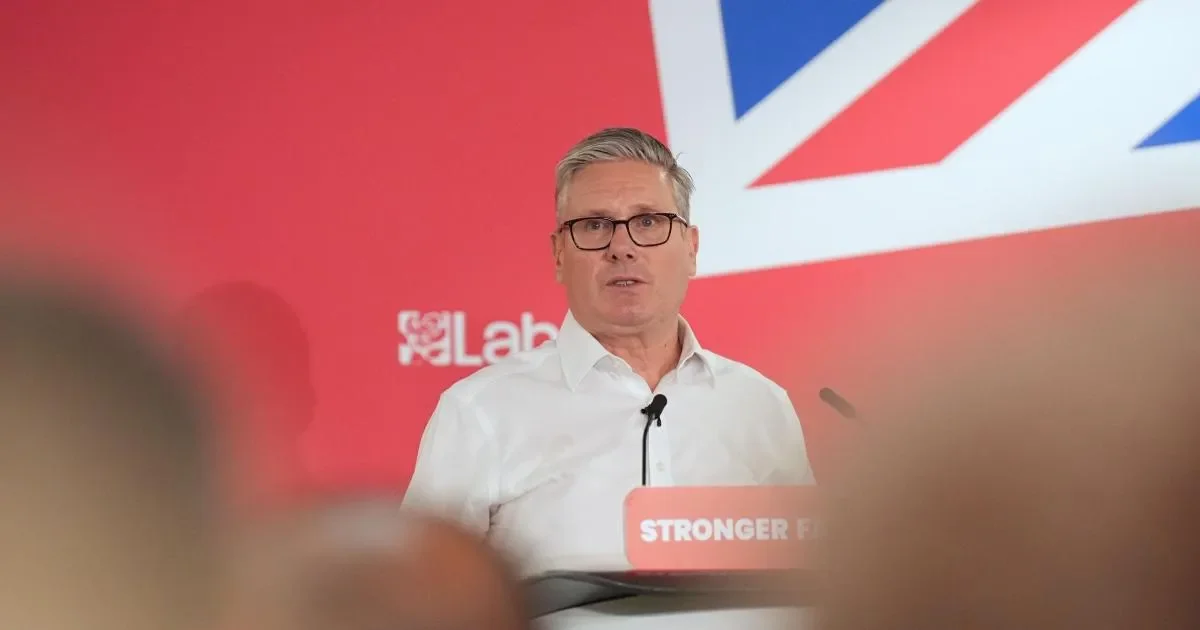 PM under pressure as aides quit and MPs call for him to resign - 1