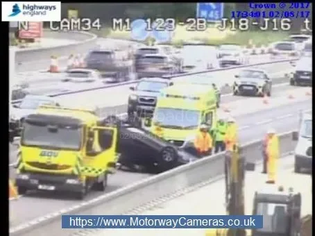 M4 traffic LIVE: Delays as motorway closed eastbound near Swindon after crash - 2