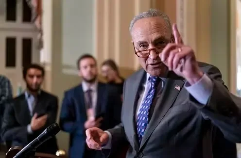 'Senators Have the Power to Stop This' — Chelsea Manning Among Over 100 Arrested at NYC Anti-Arms Sale Protest - 2