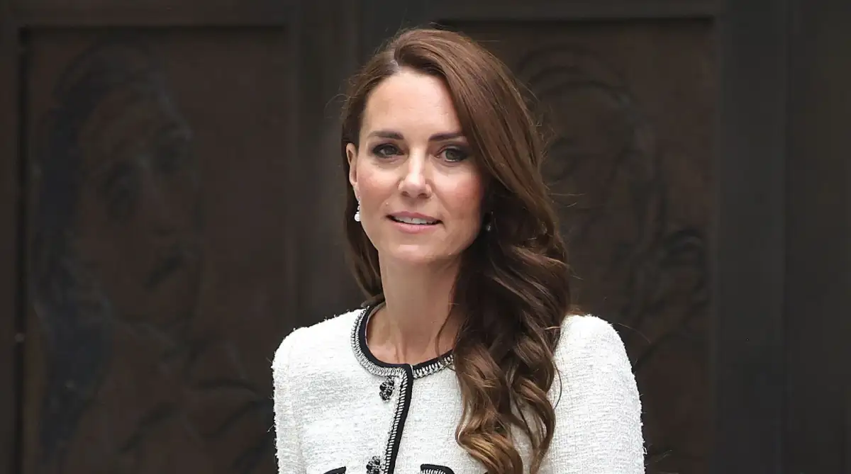 Prince William, Kate Middleton prioritize family over duty as shown by handling of cancer diagnosis: author - 2