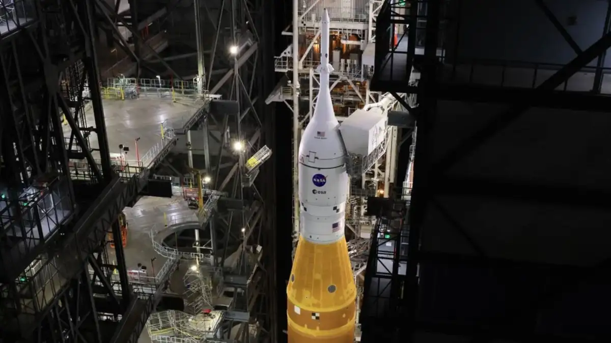 NASA clears its Artemis 2 moon rocket for April launch with four astronauts - 2