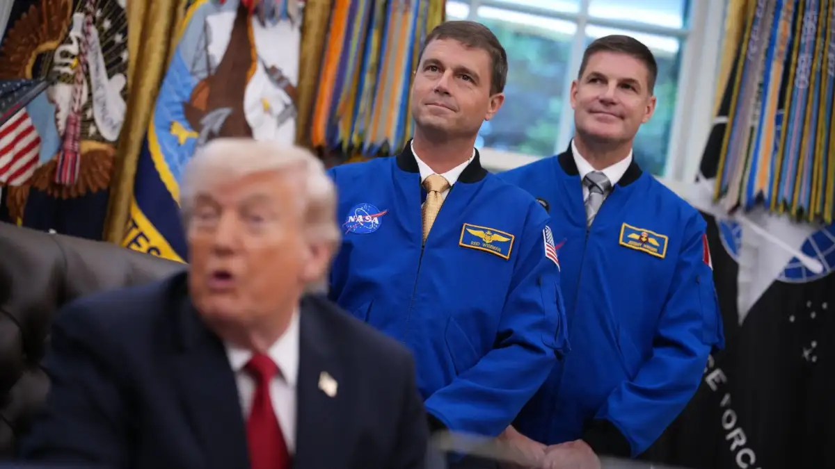 ‘A Lot of Rocket’: Trump Celebrates Artemis II Astronauts at the White House - 3