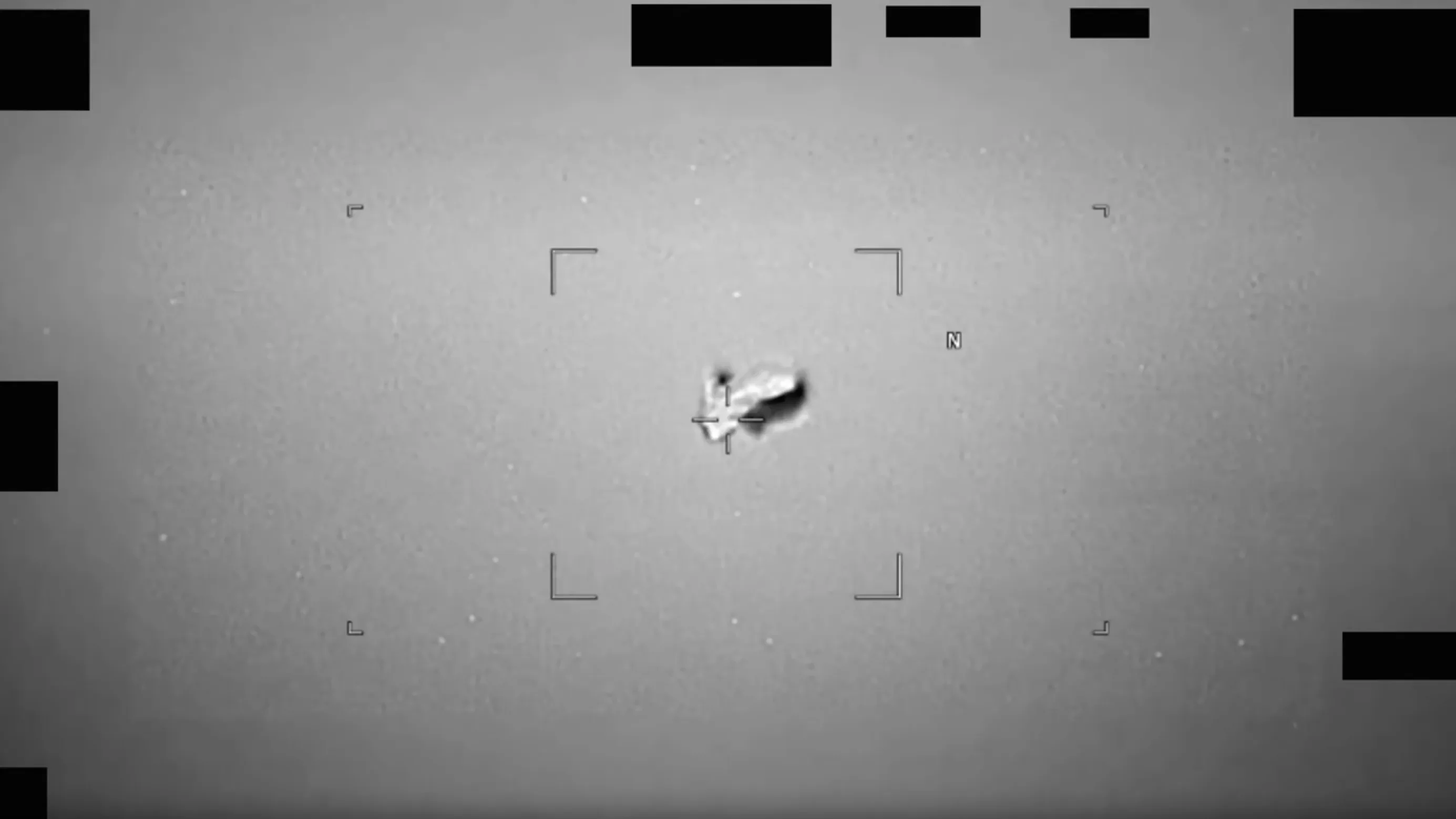 White House focuses on mysterious star-shaped UFO footage - 3