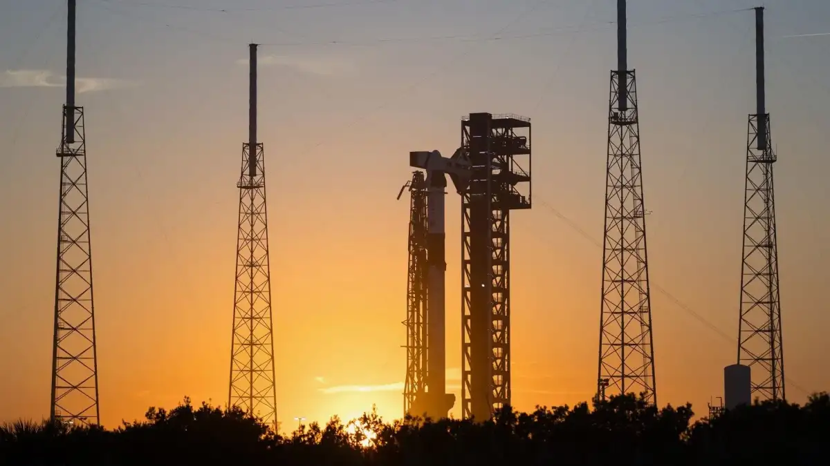 Four astronauts launch to space station after prior crew's early departure - 4