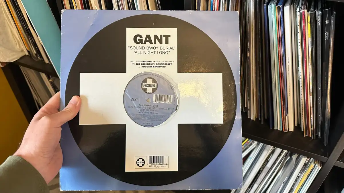 Urgent warning to music lovers over FAKE records: Criminals are selling counterfeit vinyl for thousands - so, would you be able to spot a dupe? - 1