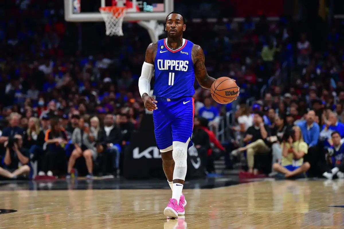 Wall becomes Howard's prez of basketball ops - 1