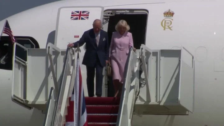 King Charles arrives for visit with Trump at a fraught time - 2