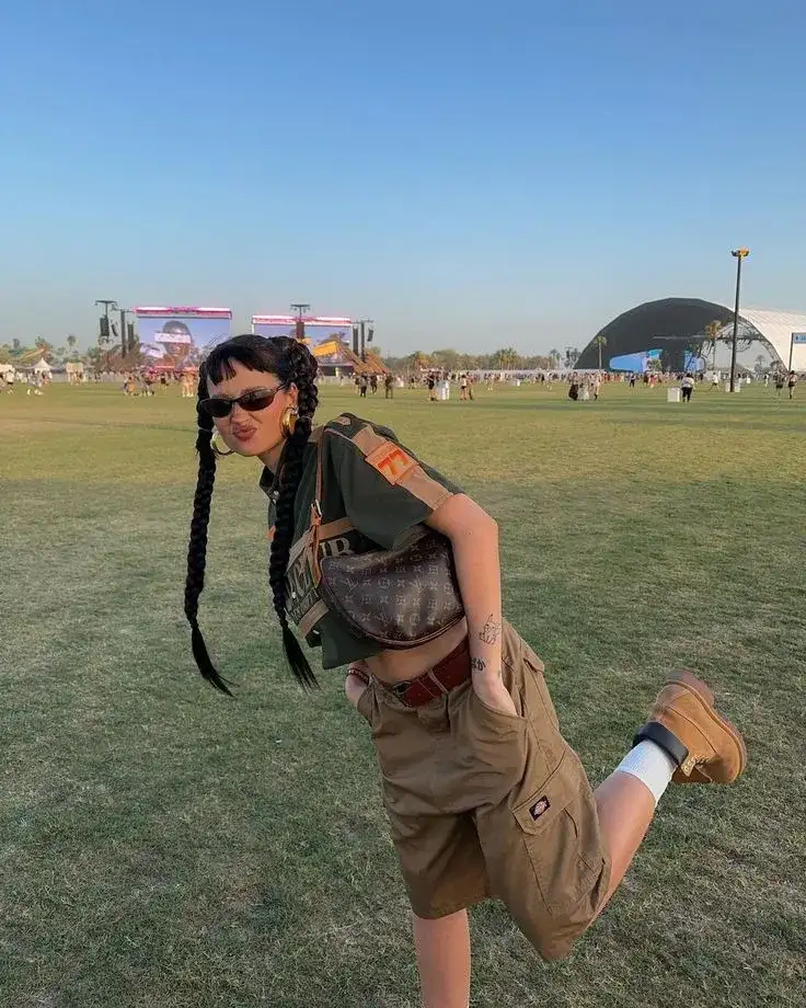 Princess Kate's secret festival outfit is giving Coachella vibes - complete with a cowgirl hat - 4