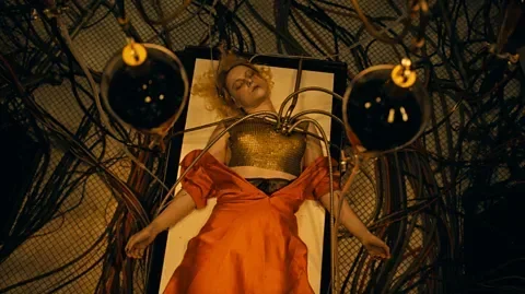 Maggie Gyllenhaal: "Women, What Would You Prefer Not To Do?" - 2