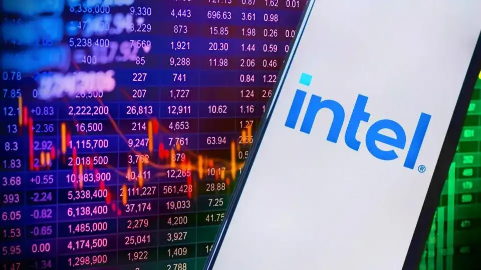 Intel Rally Faces Reality Check After Triple-Digit Surge - 2