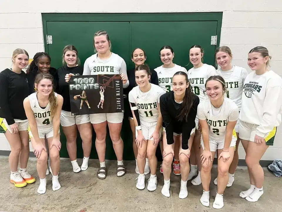 “The Olympic Committee Owes Her An Apology And A Gold Medal": Figure Skating Icon Surya Bonaly Is Going Viral For Her '90s Backflips, And Here's What You Need To Know About The Legend - 3