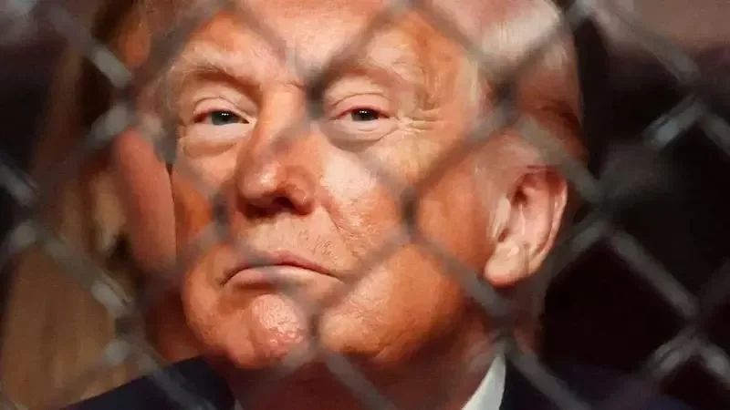 Trump booed at UFC event as Vance announces Iran negotiations have failed... - 4