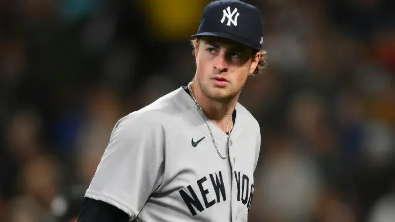 Amid threats, Yanks' Schlittler excited to face Sox - 1