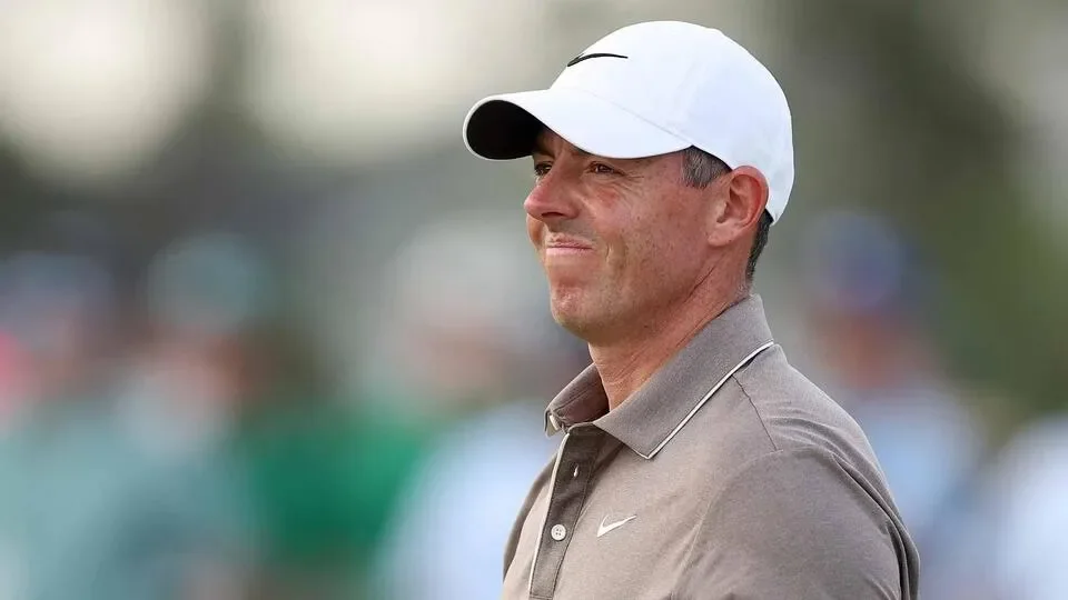 Sights and sounds from the first round of the Masters - 1