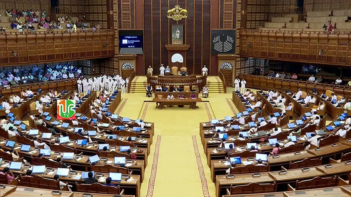 Pinarayi slams Rahul for drawing equivalence between LDF and Hindutva forces in Chhattisgarh - 1
