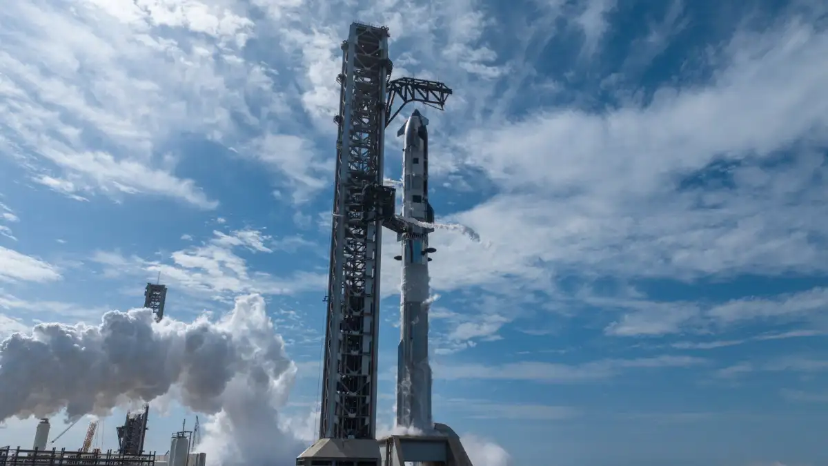 Starship 12 launches as SpaceX tests world's most powerful rocket set to land astronauts on the moon - 4