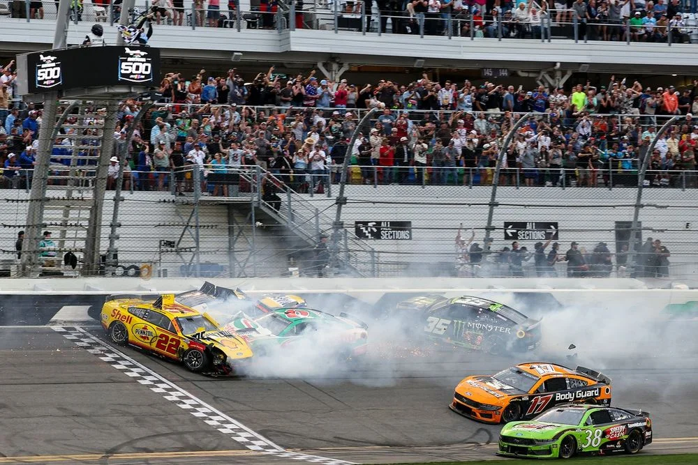 Tyler Reddick Wins Daytona 500 in Historic Triumph for Michael Jordan's 23XI Racing - 3