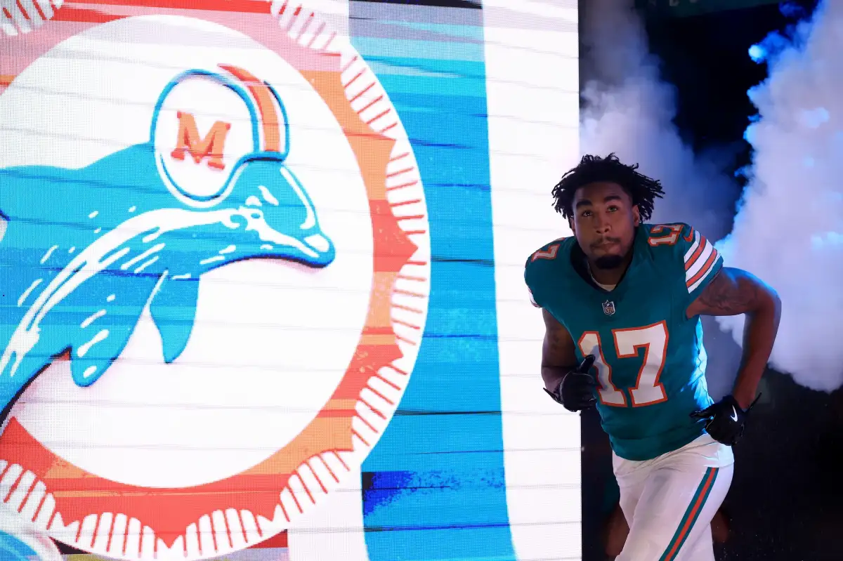 Tide's Holloway to enroll in fall, aims to play again - 2