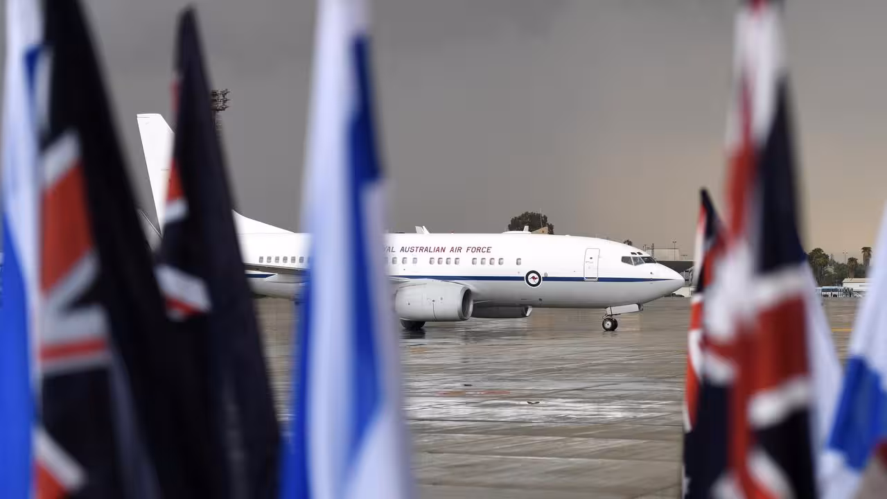 News live: families of Australian officials told to leave UAE amid ‘deteriorating security situation’; Northern Territory floods could last a week - 1