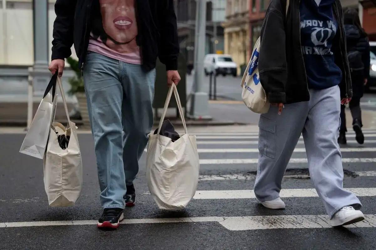 Wanted: LLM inference patch for CUDA + Apple Silicon : r/LocalLLM - Reddit - 4