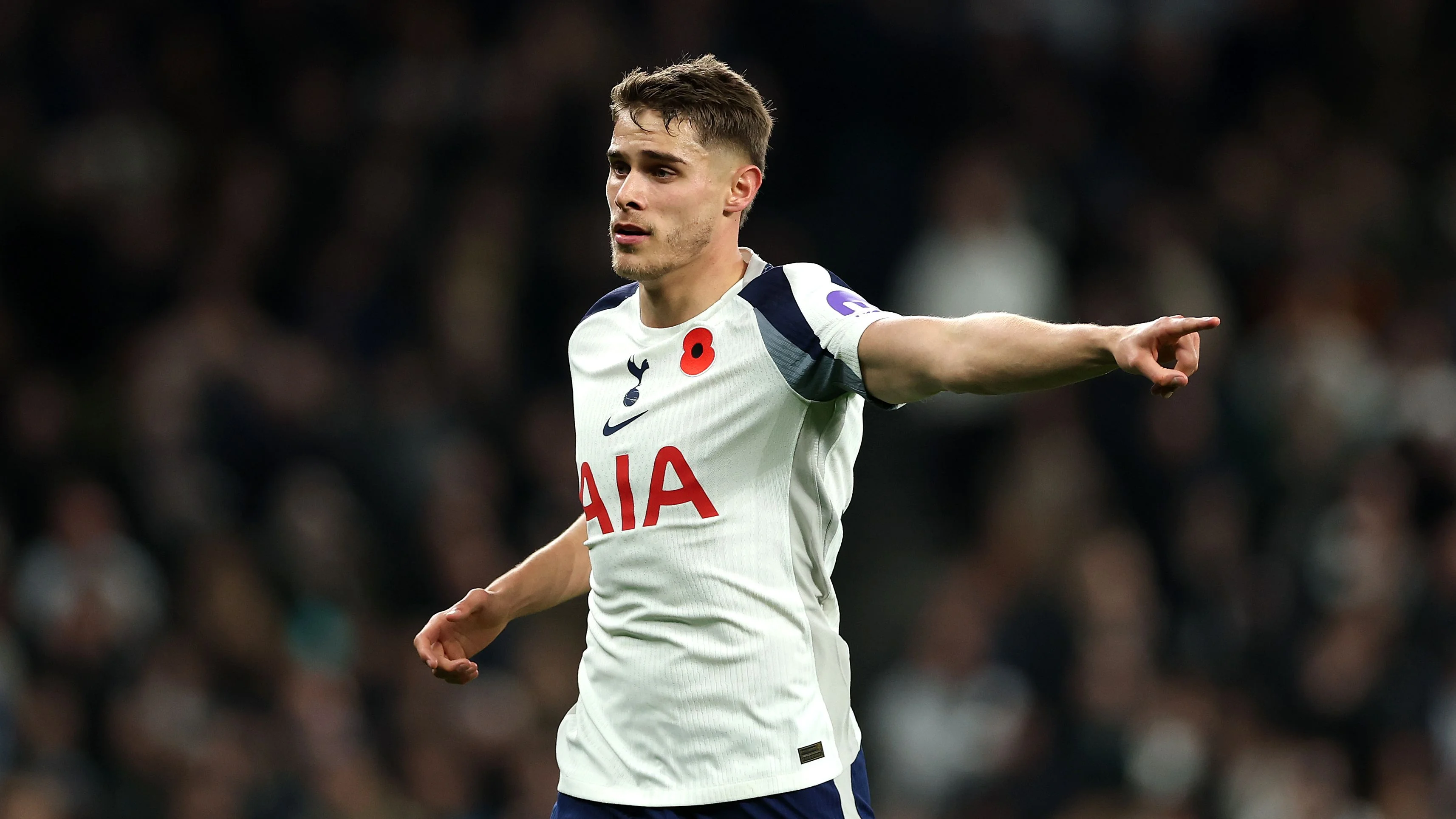 Manchester United vs Tottenham: Prediction, kick-off time, team news, TV, live stream, h2h results, odds today - 4