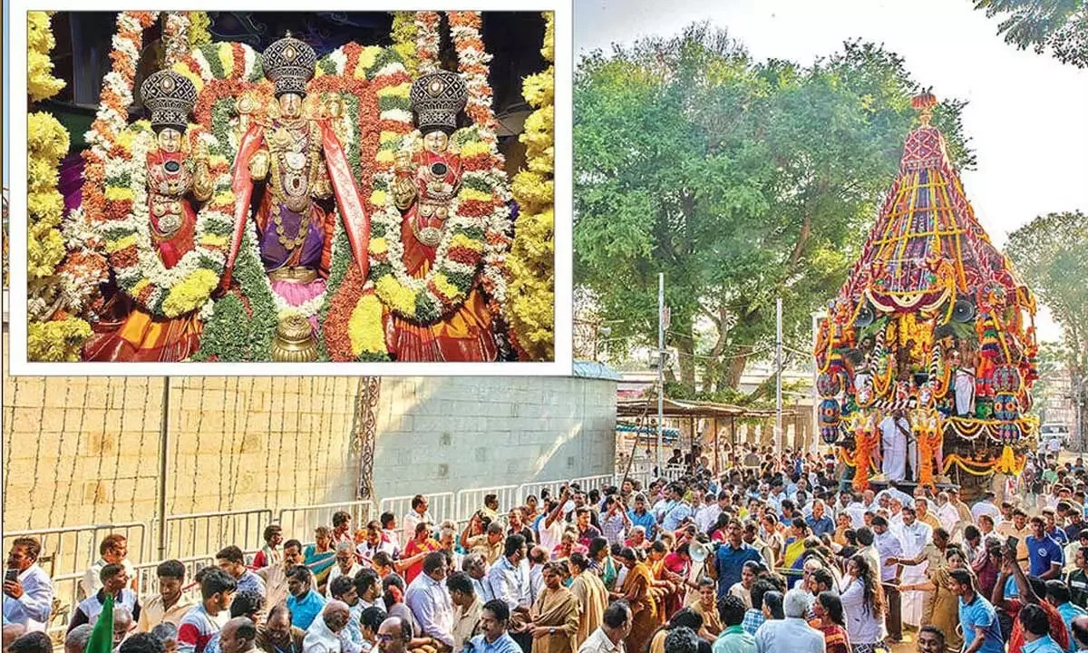 ‘Rathotsavam’ draws crowds to Srinivasa Mangapuram - 4